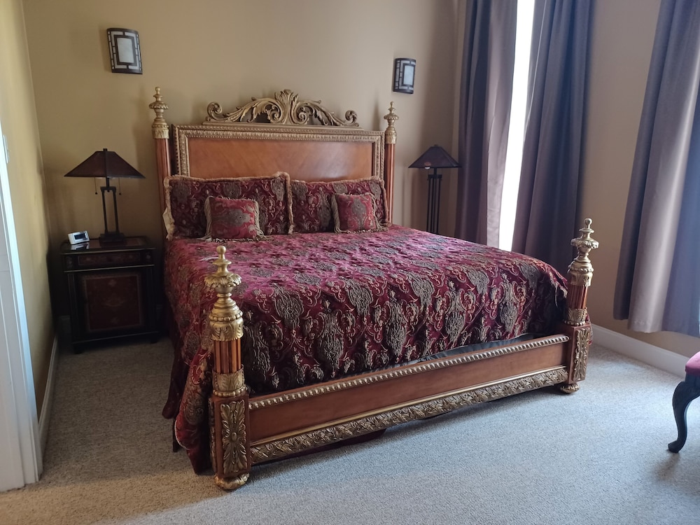 Empress Suite