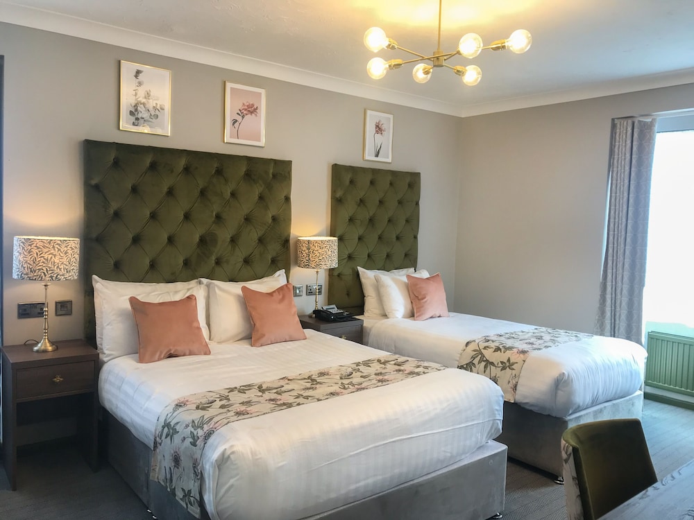 Classic Room, Multiple Beds, Non Smoking - Photo 2