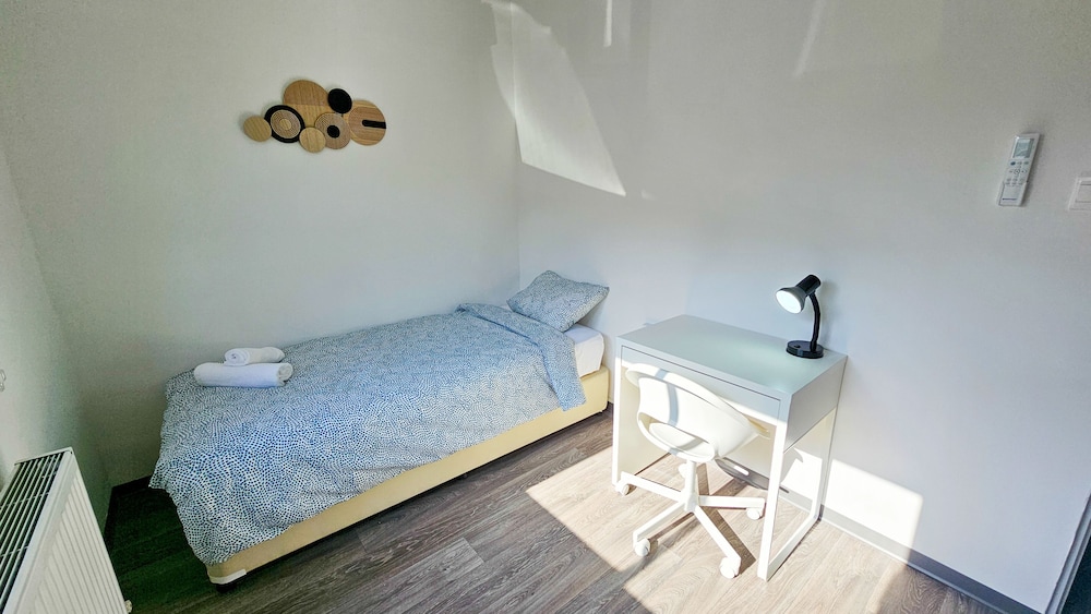 Basic Single Room photo 3