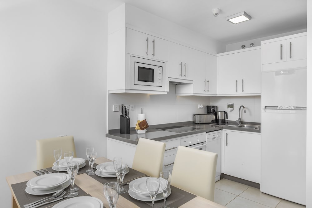 Apartment, 2 Bedrooms - Photo 5