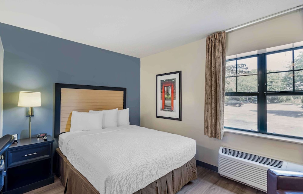 Studio, 1 Queen Bed, Non Smoking - Photo 1