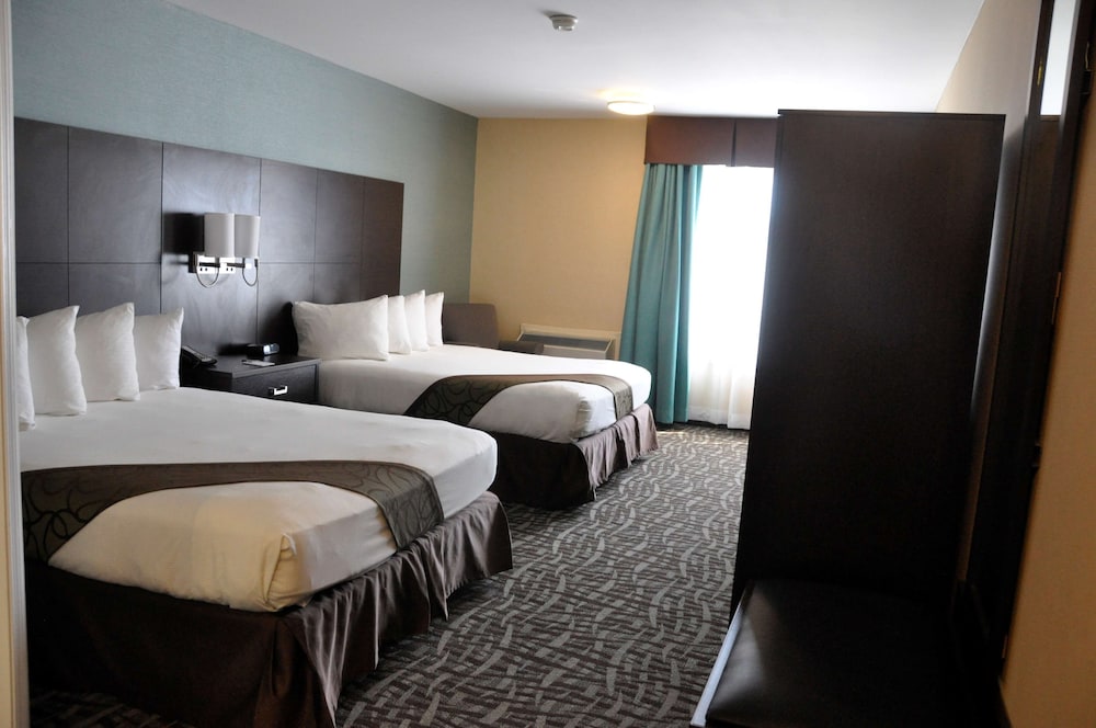 Premium Suite, 2 Queen Beds, Non Smoking, Kitchenette photo 2