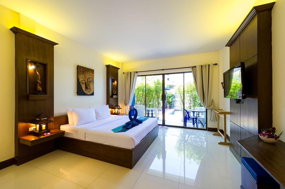 Deluxe Double Room, 1 Double Bed, Pool View