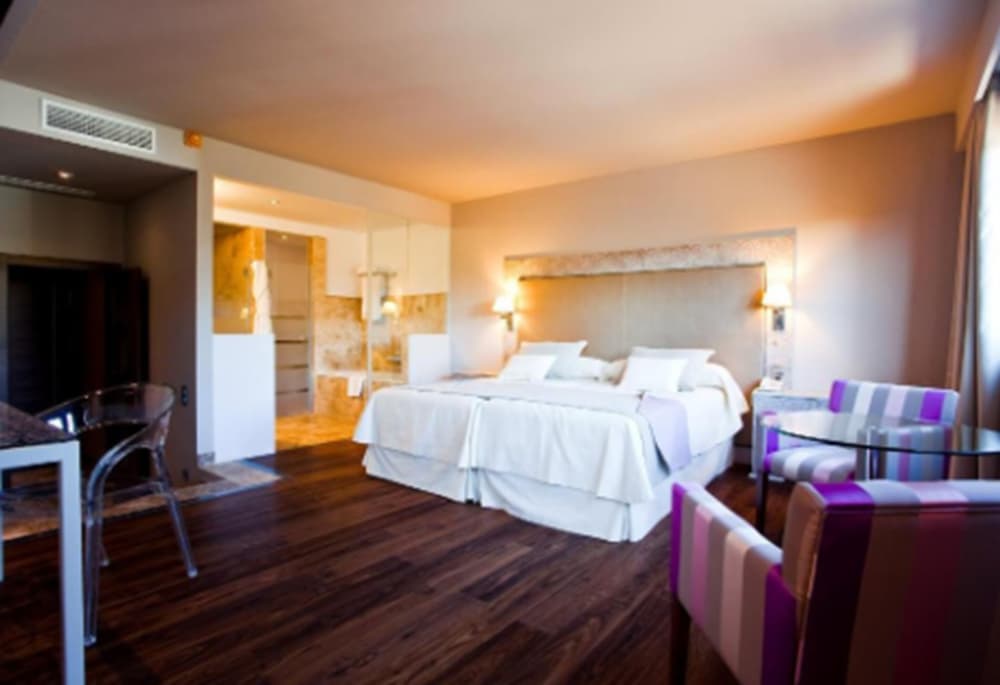 Triple Room (2+1) photo 2