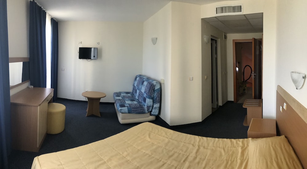 Family Double Room photo 2
