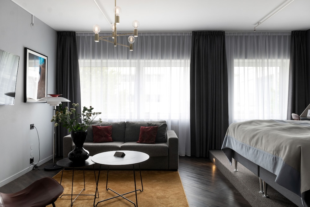 Deluxe Room - Photo 1