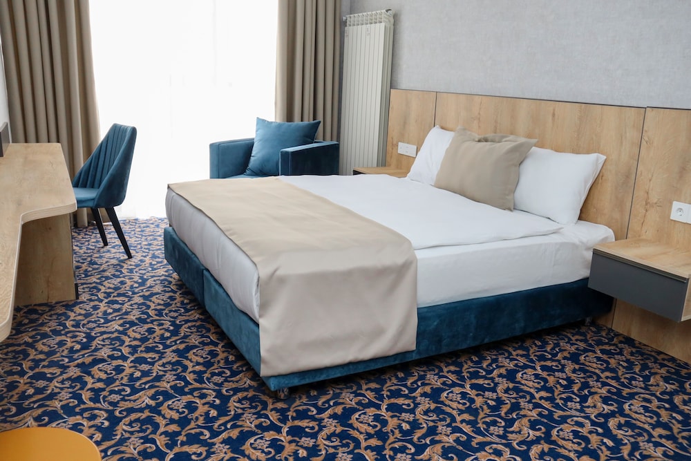 Standard Double Room - Photo 1