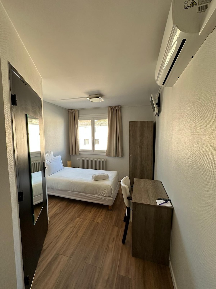 Premier Room
