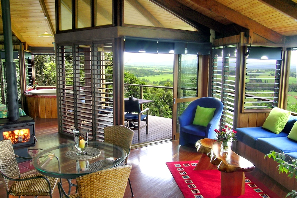 2 Nights Canopy Tree House photo 2