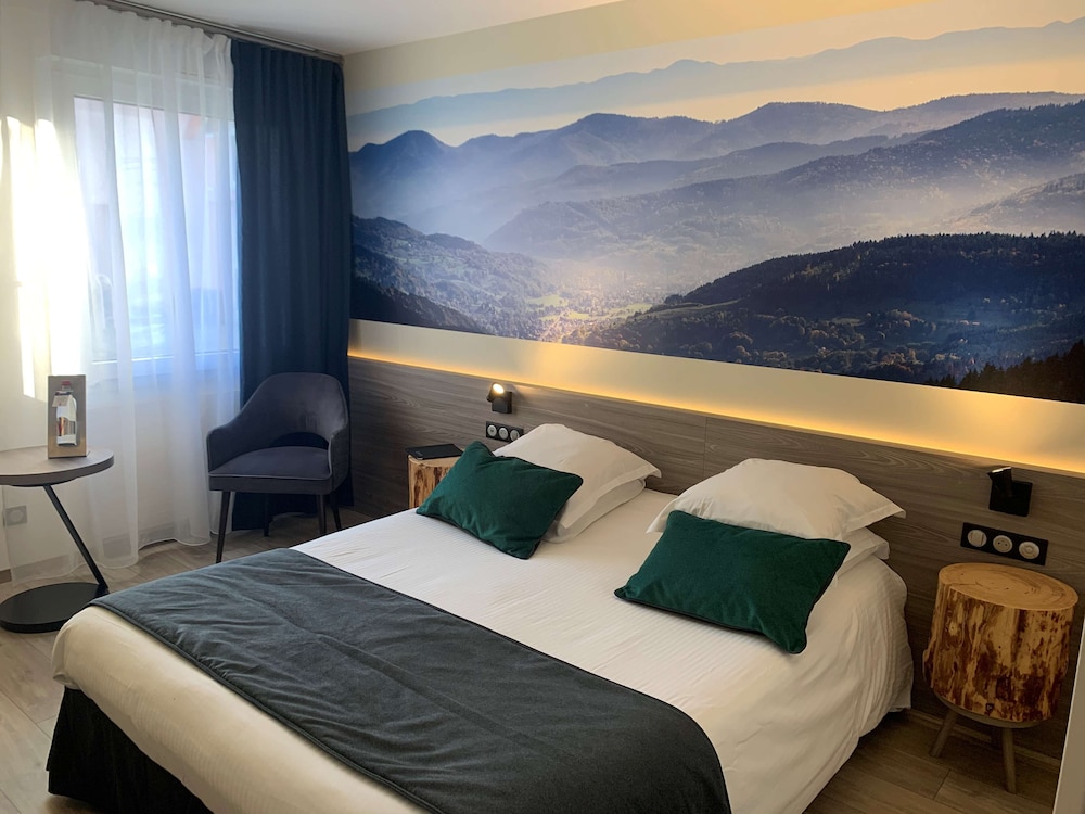 Superior Room, 1 Queen Bed, Non Smoking - Photo 2