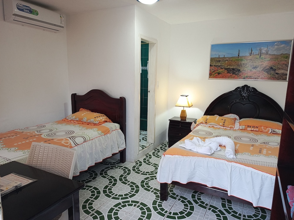 Standard Twin Room photo 1