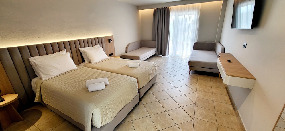 Superior Studio Suite, Balcony
