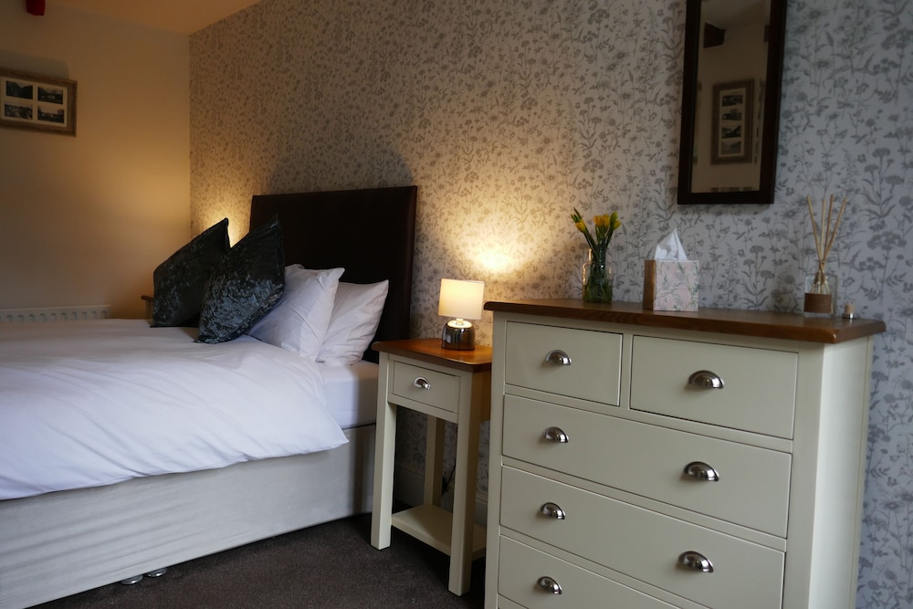 Standard Double Room, Ensuite (Carlton) photo 1