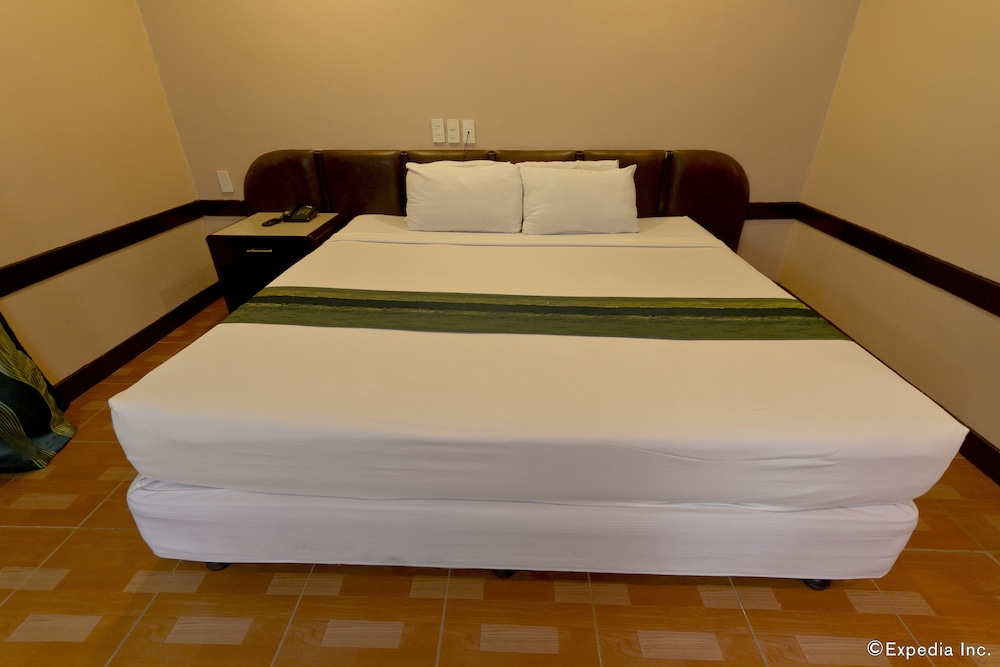 Deluxe Room - Photo 6