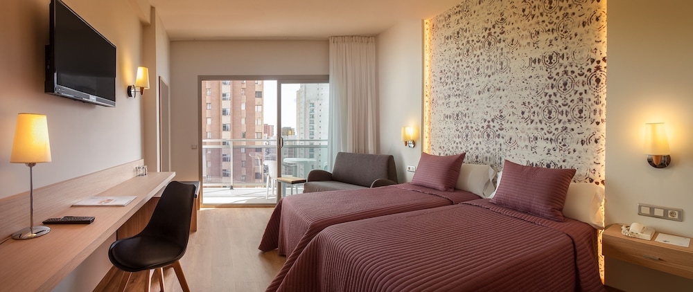 Superior Room, Terrace, City View (2 Adults and 1 Child) - Photo 1