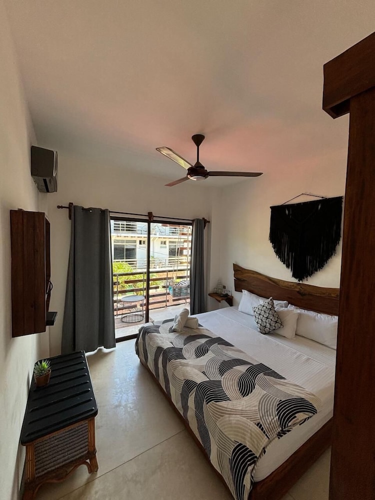 Superior Room, City View