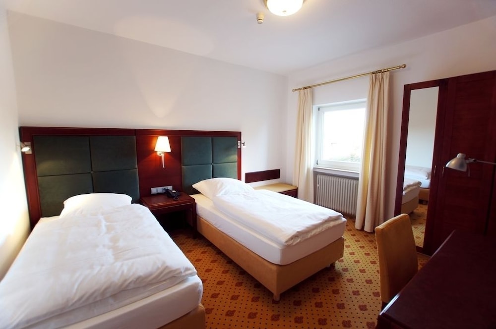 Comfort Room, 1 Double Or 2 Twin Beds, Private Bathroom