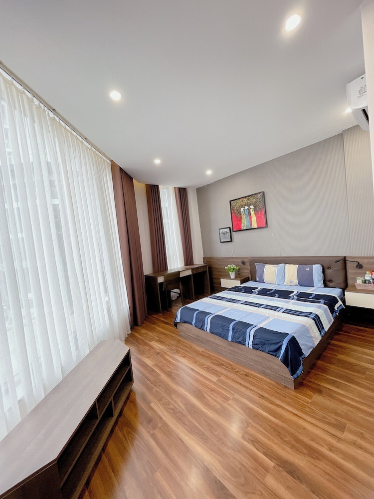 Apartment, 4 Bedrooms, City View - Photo 4