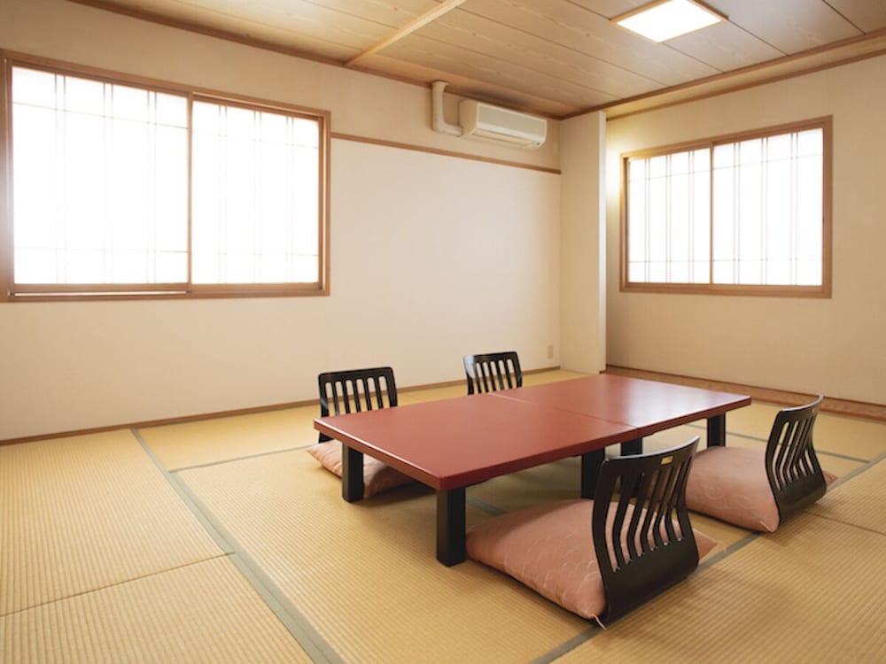 Japanese Style Room For 6 People With Private Toilet