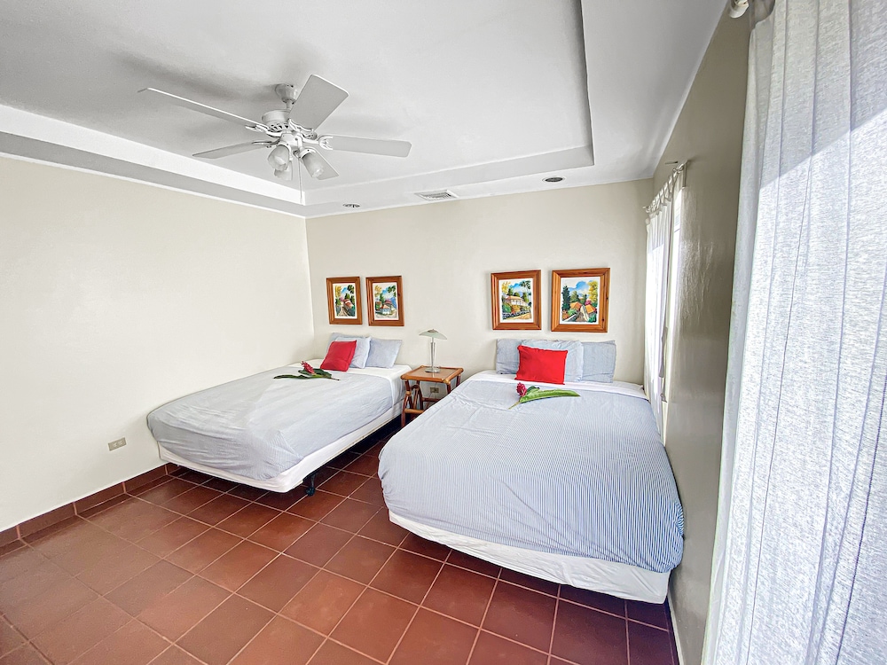 Luxury Condo, Ocean View (Luxury 3)