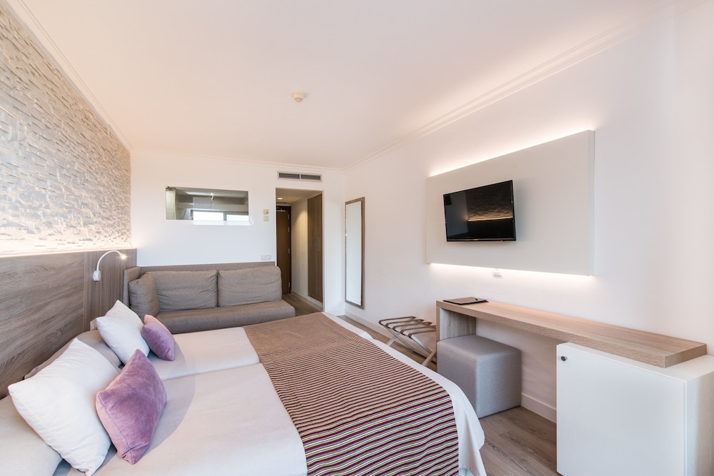 Double Room Single Use, Sea View photo 3