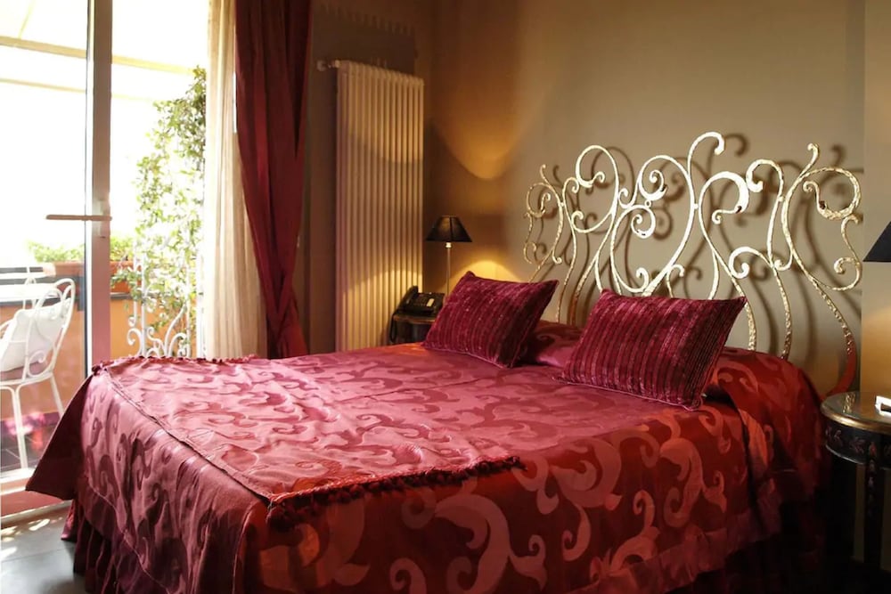 Luxury Suite, Multiple Beds, Sea View (Dependance, Separate Building) photo 1