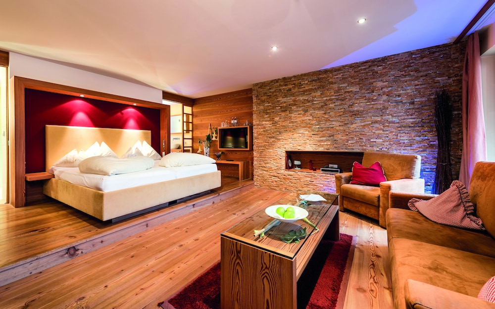 Premium Suite, 1 Bedroom, Non Smoking, Garden Area photo 1