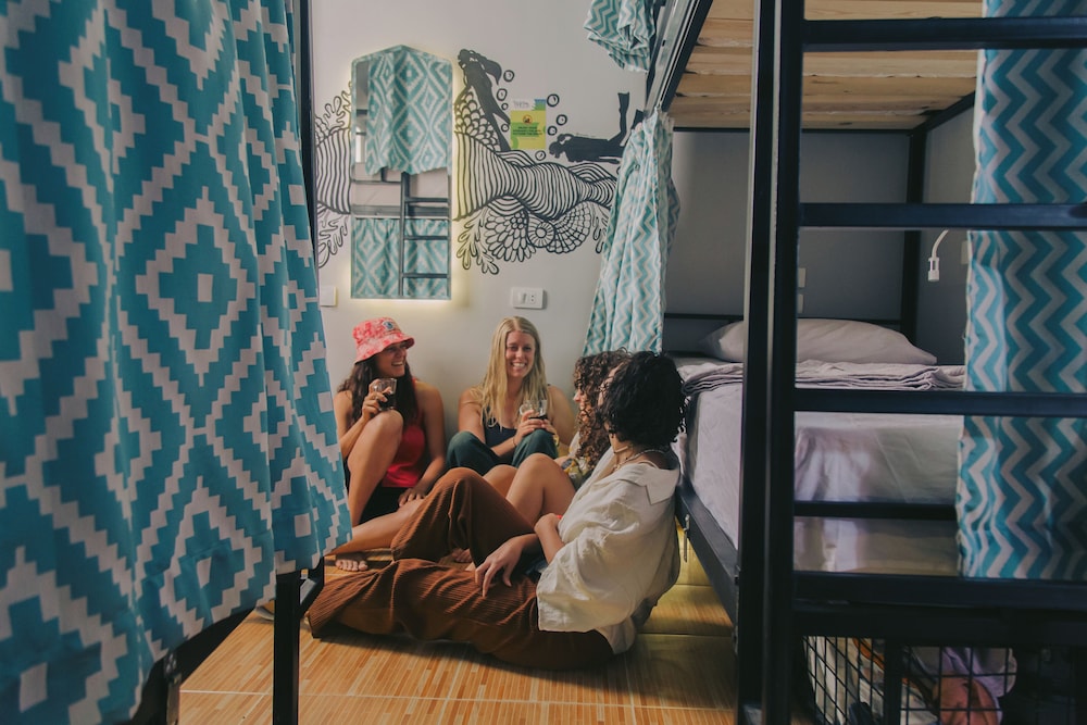 Deluxe Shared Dormitory, Mountain View photo 1