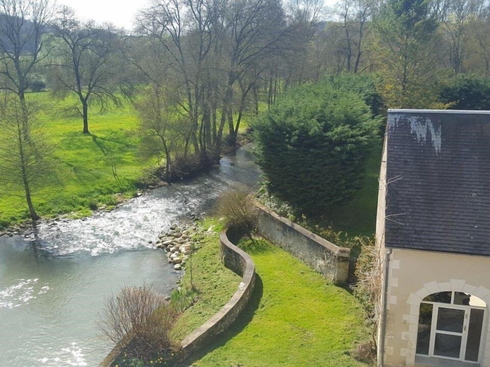 Superior Triple Room, Private Bathroom, River View (Chambre Bourgueil) photo 3