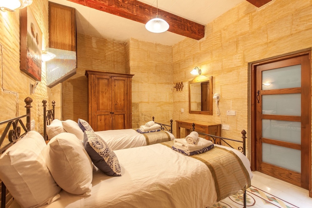 Standard House, 3 Bedrooms (Gozitan Farmhouse With Pool - Pp 3) photo 3