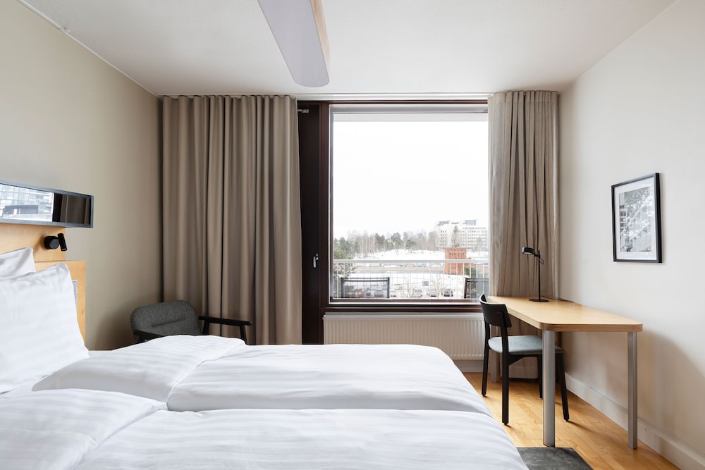 Standard Room, 1 King Bed (extra bed possibility) - Photo 3