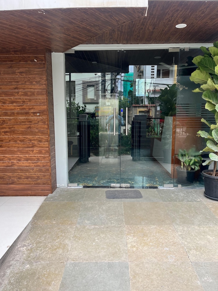 Superior Double Room, City View