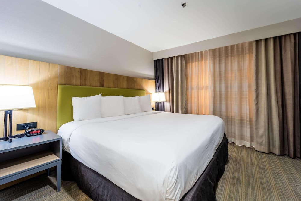 Suite, 1 Bedroom, Non Smoking - Photo 3
