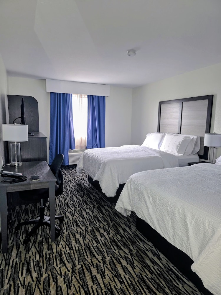 Standard Room, 2 Queen Beds photo 1