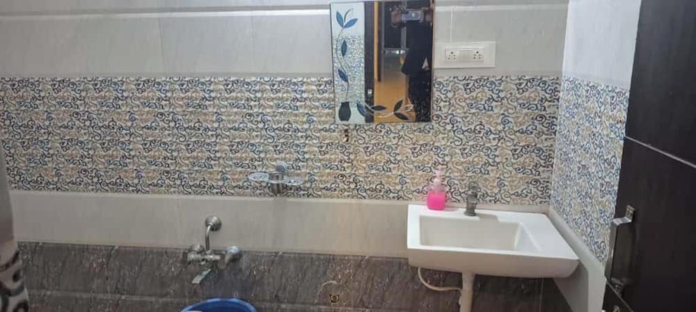 Standard Triple Room - Photo 3