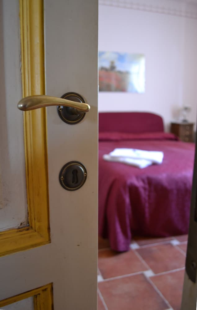 Family Apartment, 2 Bedrooms, Kitchen photo 2