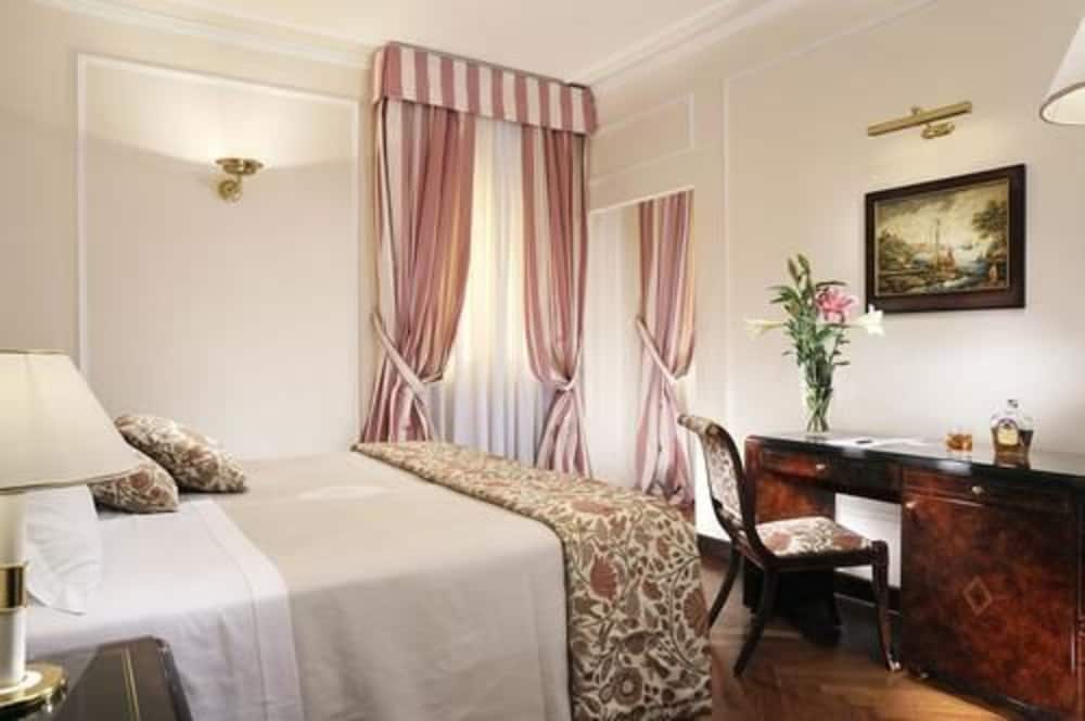 Superior Double or Twin Room - Photo 4