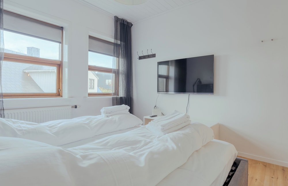 Apartment photo 2
