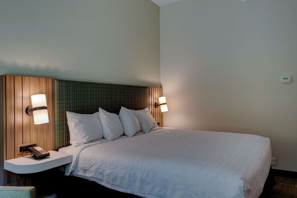 Room, 1 King Bed, Non Smoking - Photo 1