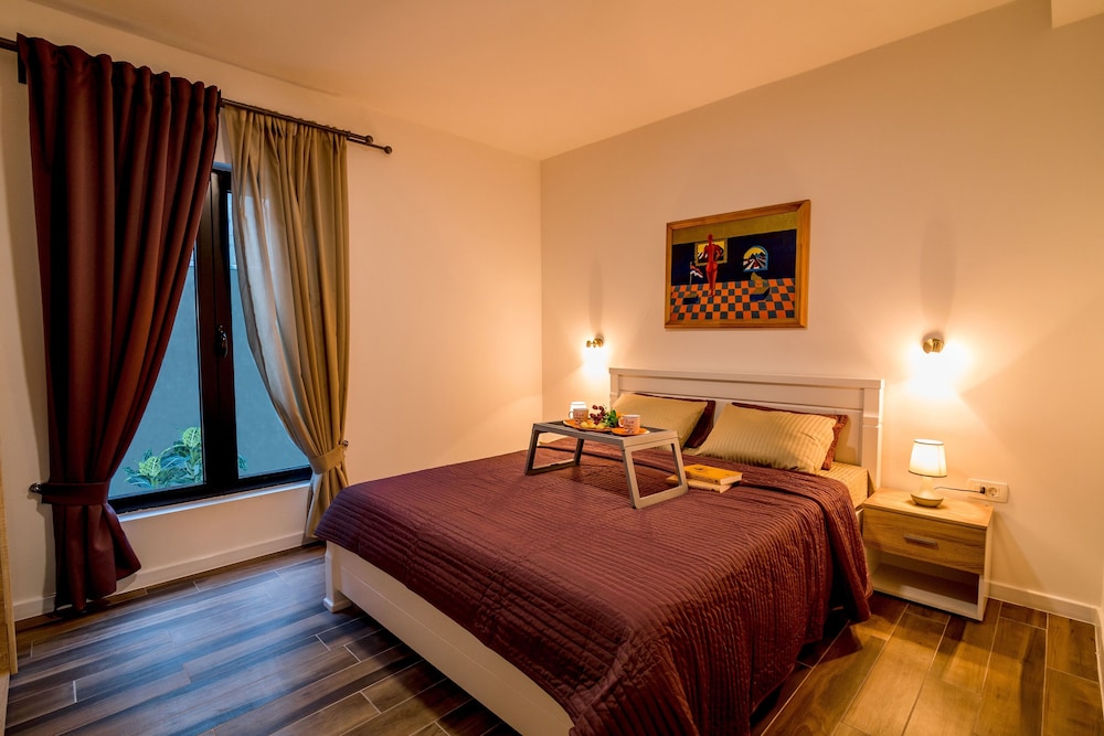 Deluxe Apartment, 1 Bedroom, Sea View, Beachfront (1)