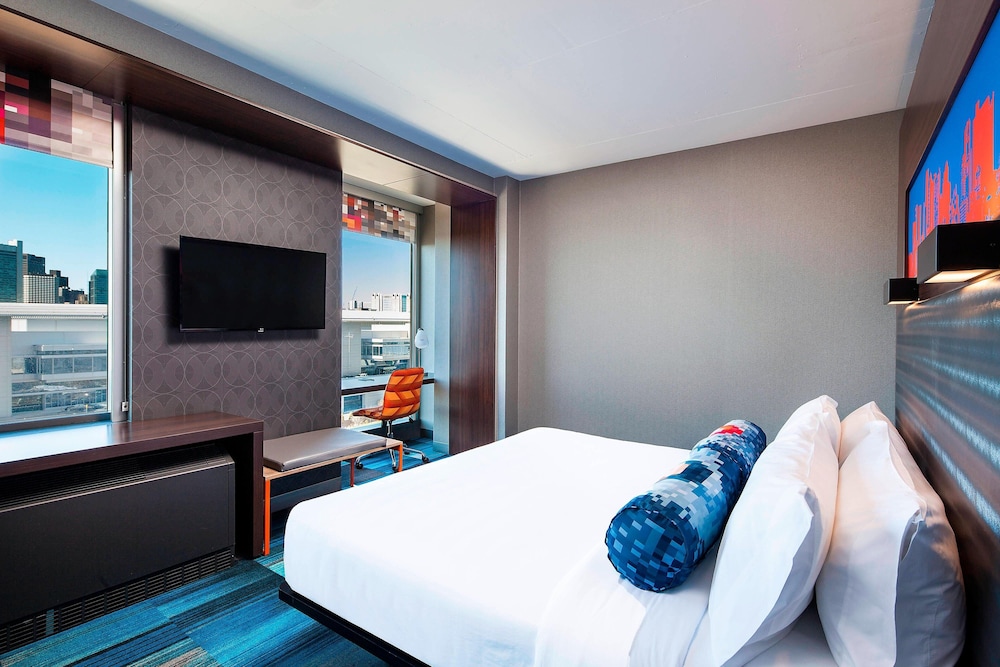 Urban, Room, 1 King Bed, City View