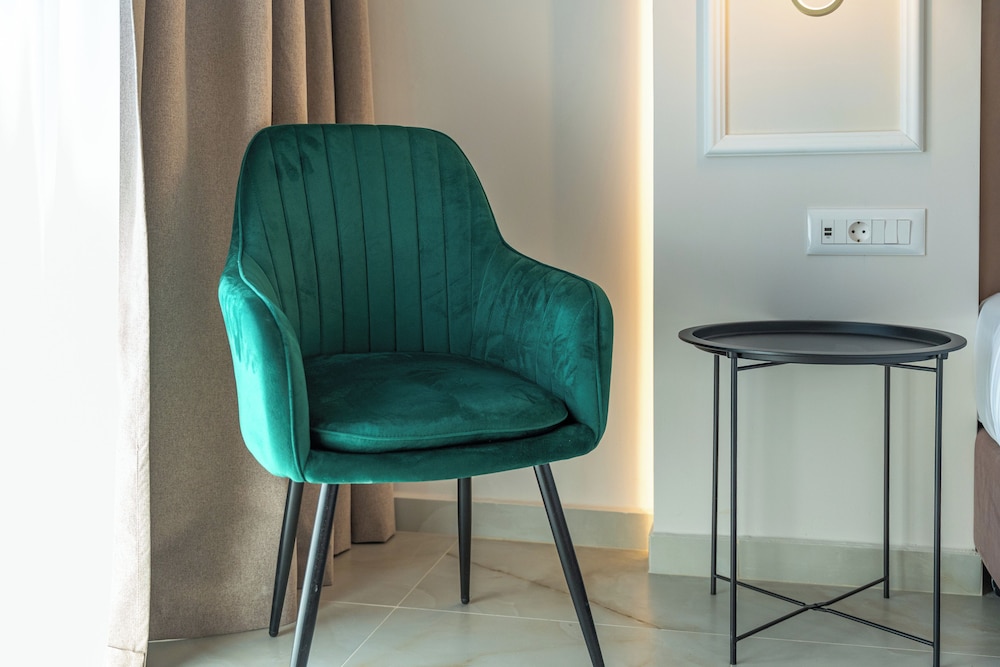 Deluxe Junior Suite | Capacity 3