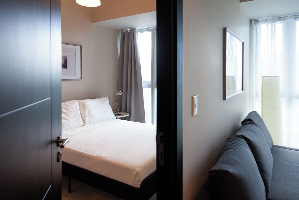 Executive Condo, Balcony, City View