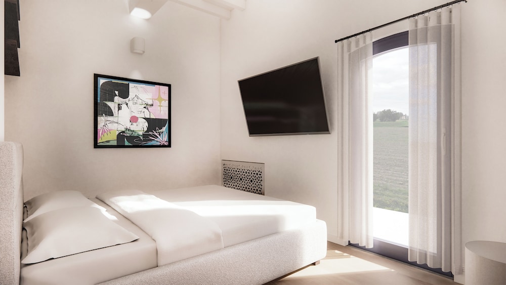 Suite, 1 King Bed with Sofa bed, Non Smoking, Garden View