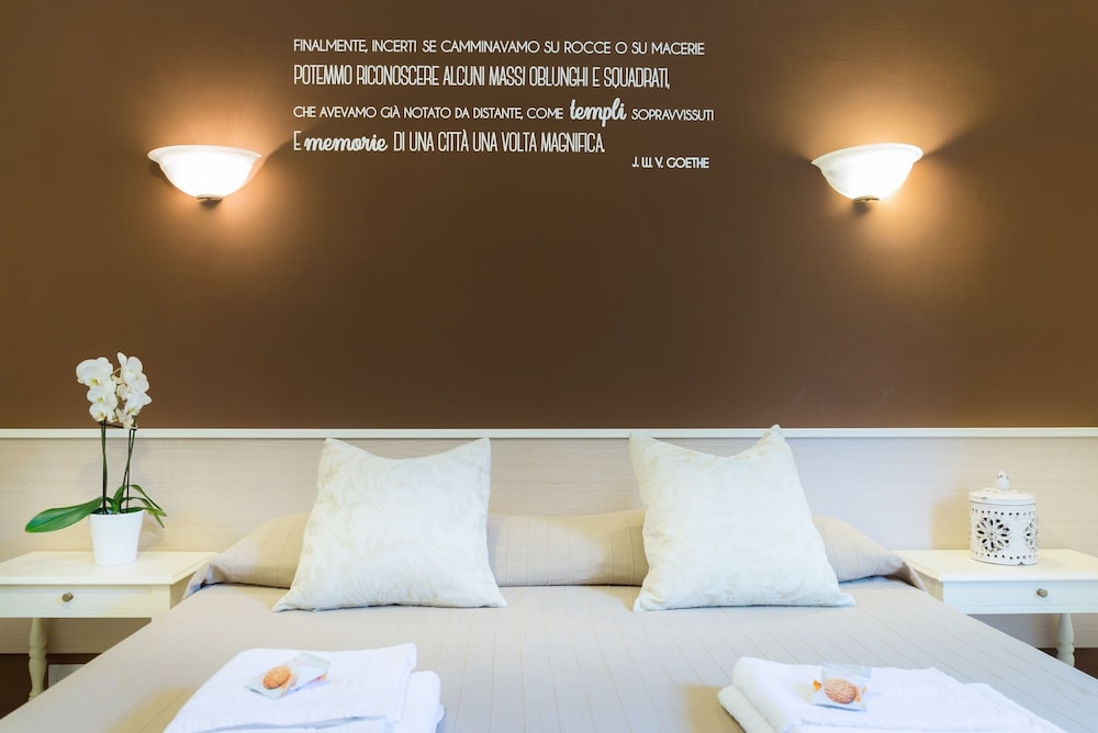 Double or Twin Room photo 1