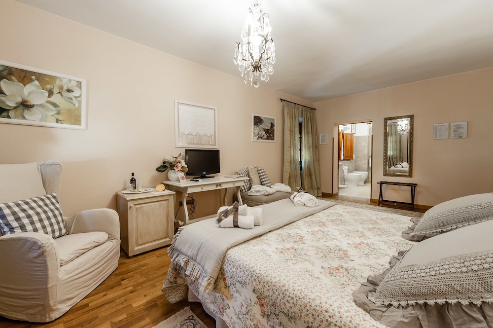 Deluxe Double Room, 1 Bedroom photo 2
