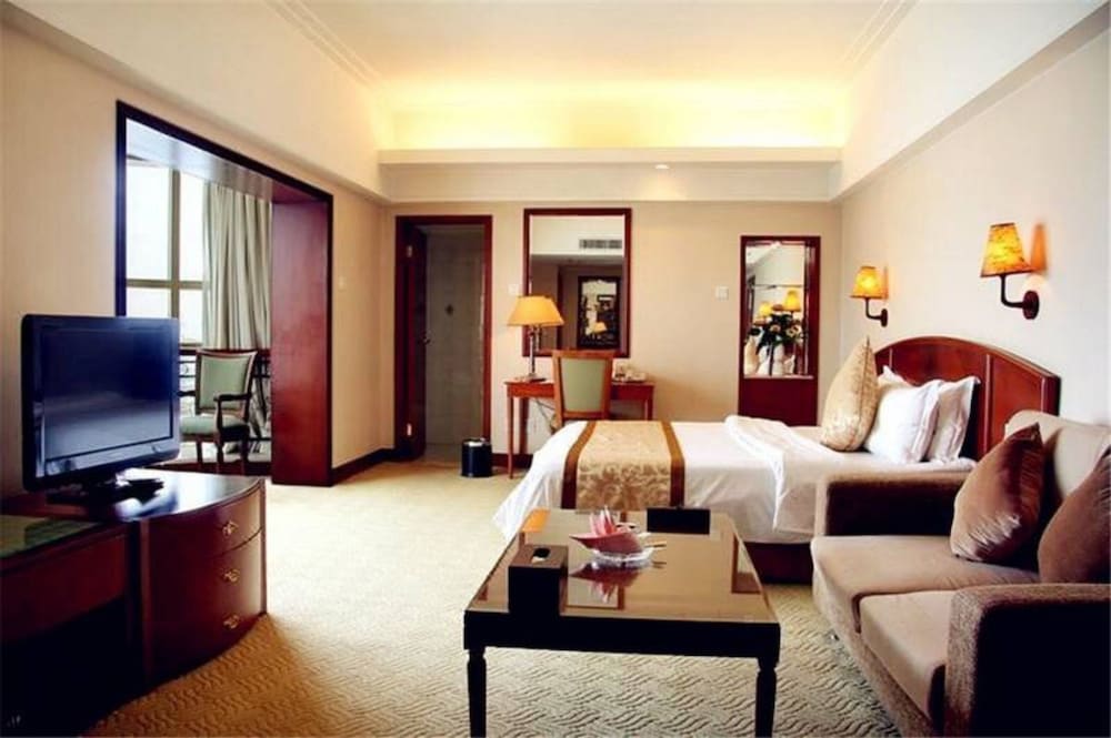 Deluxe Double Room photo 3