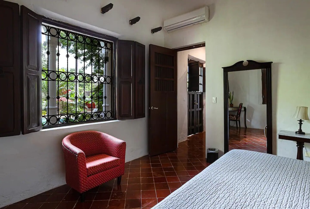 Romantic Room, 1 Bedroom, Pool View, Ground Floor photo 2