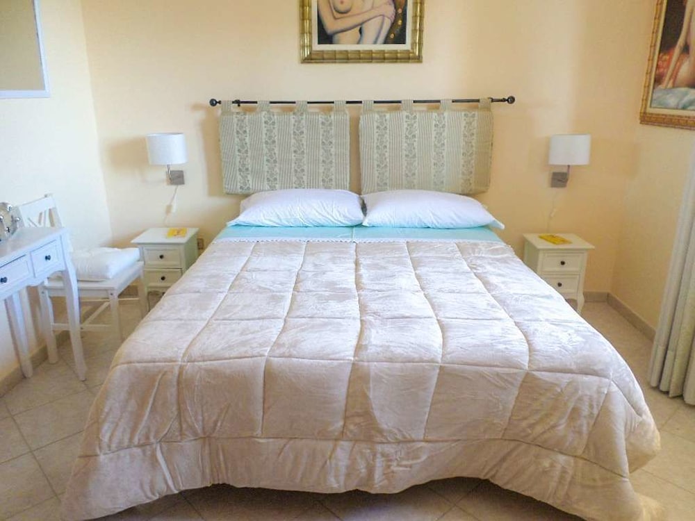 Classic Quadruple Room, Connecting Rooms