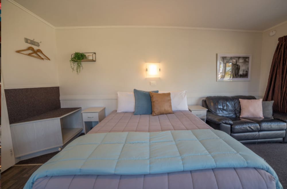 Park Ensuite Unit (Studio) - Photo 4